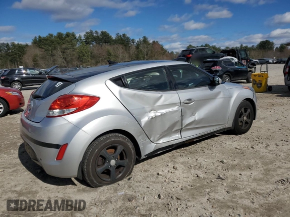 2013 Hyundai Veloster w/Black Int z VIN KMHTC6AD6DU121277, wystawiony jako Copart lot #53222805 z przebiegiem 155 236 mil mil oraz Czysty tytuł • Clean title. Historia ofert i sprzedaży dostępna na DreamBid. Obrazek 3.