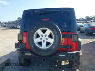 2015 Jeep Wrangler Unlimited Sport with VIN 1C4BJWDG4FL694005, listed as a IAAI auction lot 41971529 with Not provided miles and . Bid and sale history available at DreamBid. Image 16.