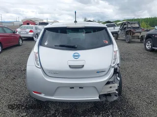 2013 Nissan LEAF SL z VIN 1N4AZ0CP5DC403887, wystawiony jako IAAI lot #42141239 z przebiegiem 55 420 mil mil oraz . Historia ofert i sprzedaży dostępna na DreamBid. Obrazek 16.