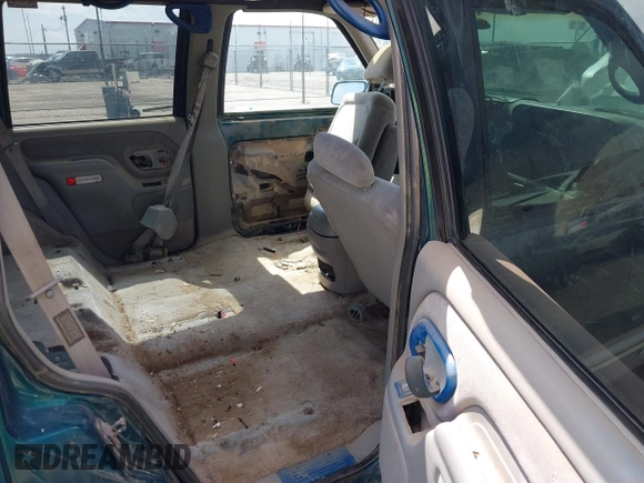 1998 GMC Yukon z VIN 1GKEK13R3WJ715863, wystawiony jako IAAI lot #42410130 z przebiegiem 154 139 mil mil oraz . Historia ofert i sprzedaży dostępna na DreamBid. Obrazek 8.