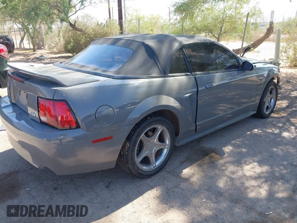 1999 Ford Mustang GT z VIN 1FAFP45X4XF117368, wystawiony jako IAAI lot #42714841 z przebiegiem 135 368 mil mil oraz . Historia ofert i sprzedaży dostępna na DreamBid. Obrazek 4.