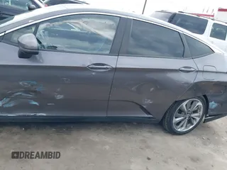 2019 Honda Clarity Plug-In Hybrid with VIN JHMZC5F18KC006818, listed as a IAAI auction lot 41905854 with 85,135 mi miles. Bid and sale history available at carsss.com. Image 6.