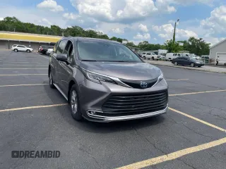 2022 Toyota Sienna XLE с VIN 5TDYSKFC7NS046875, выставлен на аукционе Copart как лот 55847045 с пробегом 13 638 миль миль и Списание • Salvage title. История ставок и продаж доступна на DreamBid. Изображение 1.