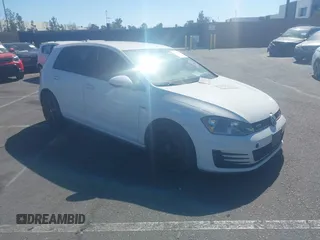2016 Volkswagen Golf GTI SE with VIN 3VW4T7AU6GM041823, listed as a IAAI auction lot 41608503 with 70,895 mi miles. Bid and sale history available at carsss.com. Image 1.