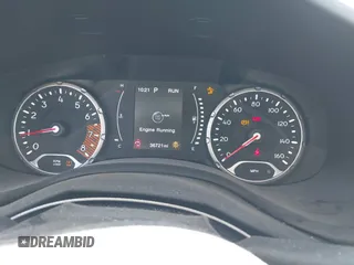 2023 Jeep Renegade Upland z VIN ZACNJDB17PPP16251, wystawiony jako IAAI lot #41995530 z przebiegiem 36 721 mil mil oraz . Historia ofert i sprzedaży dostępna na DreamBid. Obrazek 7.
