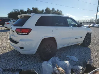 2021 Jeep Grand Cherokee Laredo X with VIN 1C4RJEAG2MC597850, listed as a Copart auction lot 87921635 with 0 mi miles and Salvage Title. Bid and sale history available at carsss.com. Image 3.