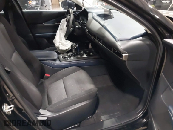 2021 Mazda CX-30 S with VIN 3MVDMBAL0MM226504, listed as a IAAI auction lot 41619102 with 87,998 mi miles and . Bid and sale history available at carsss.com. Image 5.