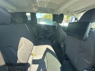 2021 Jeep Renegade Sport with VIN ZACNJDAB5MPN08584, listed as a Copart auction lot 45045155 with 52,840 mi miles and Clean title. Bid and sale history available at DreamBid. Image 6.