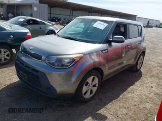 2016 Kia Soul with VIN KNDJN2A28G7264814, listed as a IAAI auction lot 41692394 with 105,867 mi miles. Bid and sale history available at carsss.com. Image 2.