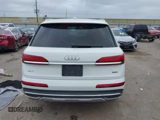 2021 Audi Q7 Premium Plus with VIN WA1LXAF71MD013285, listed as a IAAI auction lot 41962332 with 81,746 mi miles and . Bid and sale history available at DreamBid. Image 16.
