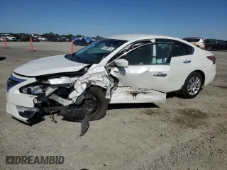 2014 Nissan Altima 2.5 S with VIN 1N4AL3AP7EN259898, listed as a Copart auction lot 52050815 with 110,771 mi miles and Salvage Title. Bid and sale history available at carsss.com. Image 1.