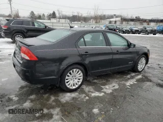 2010 Mercury Milan Hybrid with VIN 3MEDM0L32AR613118, listed as a Copart auction lot 42947395 with 170,550 mi miles and Salvage Title. Bid and sale history available at carsss.com. Image 3.
