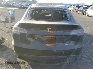 2023 Tesla Model Y Performance with VIN 7SAYGDEF5PF966796, listed as a Copart auction lot 88097325 with 6,927 mi miles and Salvage Title. Bid and sale history available at DreamBid. Image 6.