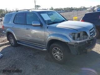 2004 Toyota Sequoia Limited with VIN 5TDZT38A64S228620, listed as a IAAI auction lot 41634990 with 208,619 mi miles. Bid and sale history available at carsss.com. Image 1.