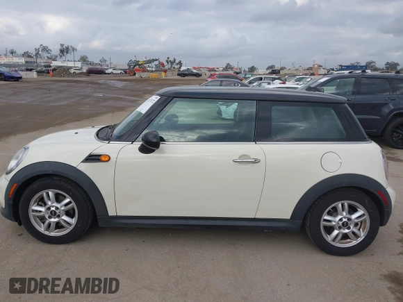 2011 MINI Hardtop with VIN WMWSU3C54BT183455, listed as a IAAI auction lot 42117672 with 130,530 mi miles and . Bid and sale history available at DreamBid. Image 14.