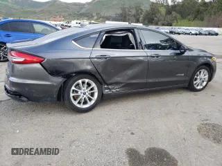 2019 Ford Fusion Hybrid SE with VIN 3FA6P0LU1KR200155, listed as a Copart auction lot 42598013 with 61,762 mi miles. Bid and sale history available at carsss.com. Image 3.