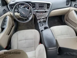2013 Kia Optima LX z VIN 5XXGM4A73DG236538, wystawiony jako Copart lot #54799965 z przebiegiem 176 640 mil mil oraz Szkoda całkowita • Salvage title. Historia ofert i sprzedaży dostępna na DreamBid. Obrazek 8.