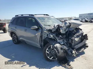 2025 Subaru Forester Limited with VIN JF2SLDRC3SH414531, listed as a Copart auction lot 48955335 with 10,547 mi miles and Salvage Title. Bid and sale history available at carsss.com. Image 4.