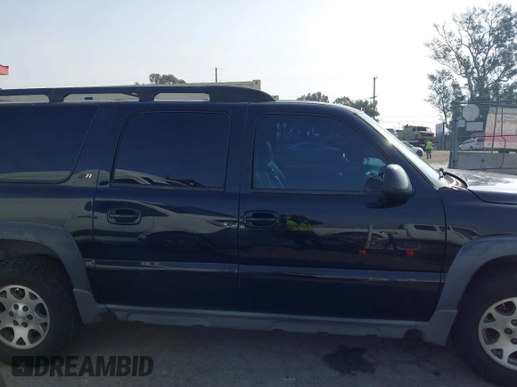 2004 Chevrolet Suburban LT z VIN 3GNFK16T44G206586, wystawiony jako IAAI lot #41480840 z przebiegiem Nie podano mil oraz . Historia ofert i sprzedaży dostępna na DreamBid. Obrazek 12.
