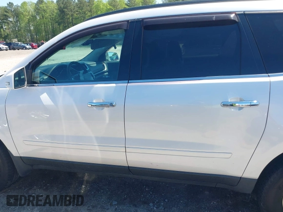 2017 Chevrolet Traverse LT with VIN 1GNKRHKD6HJ303696, listed as a IAAI auction lot 41989182 with 35,699 mi miles and . Bid and sale history available at DreamBid. Image 14.