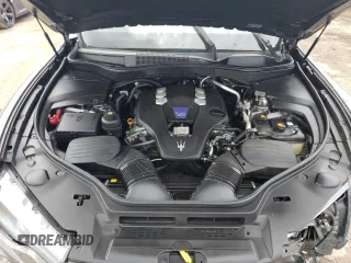 2017 Maserati Levante S z VIN ZN661YUS3HX196812, wystawiony jako Copart lot #69257744 z przebiegiem Nie podano mil oraz Szkoda całkowita • Salvage title. Historia ofert i sprzedaży dostępna na DreamBid. Obrazek 12.