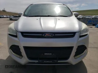 2013 Ford Escape SE with VIN 1FMCU9G99DUA46933, listed as a Copart auction lot 52205435 with 122,511 mi miles and Clean Title. Bid and sale history available at carsss.com. Image 5.