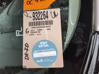 2017 Ford Escape SE z VIN 1FMCU9GD5HUC98916, wystawiony jako IAAI lot #42434865 z przebiegiem 113 616 mil mil oraz . Historia ofert i sprzedaży dostępna na DreamBid. Obrazek 1.