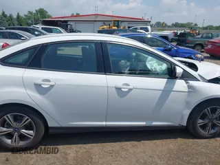 2018 Ford Focus SE z VIN 1FADP3FE5JL267982, wystawiony jako IAAI lot #42646881 z przebiegiem 40 163 mil mil oraz . Historia ofert i sprzedaży dostępna na DreamBid. Obrazek 13.