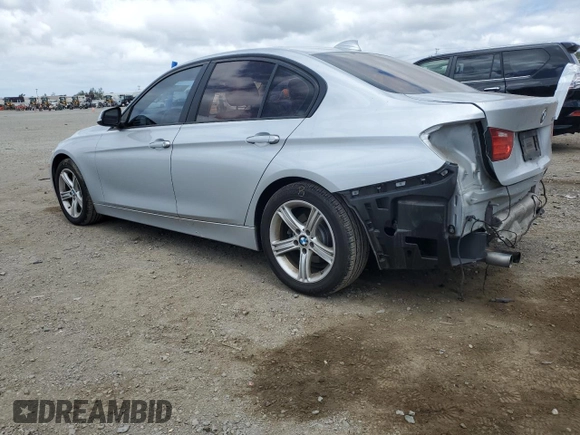 2015 BMW 3 Series 328i с VIN WBA3A5G52FNS89254, выставлен на аукционе Copart как лот 56765135 с пробегом 102 568 миль миль и Списание • Salvage title. История ставок и продаж доступна на DreamBid. Изображение 2.