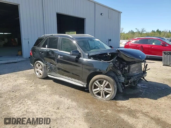 2014 Mercedes-Benz M 350 z VIN 4JGDA5JB6EA333909, wystawiony jako Copart lot #48485595 z przebiegiem Nie podano mil oraz Szkoda całkowita • Salvage title. Historia ofert i sprzedaży dostępna na DreamBid. Obrazek 15.