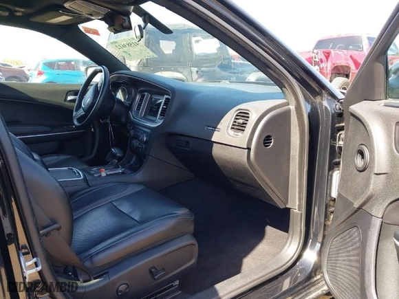 2022 Dodge Charger SXT with VIN 2C3CDXBG9NH201715, listed as a IAAI auction lot 41583612 with 51,426 mi miles. Bid and sale history available at carsss.com. Image 5.