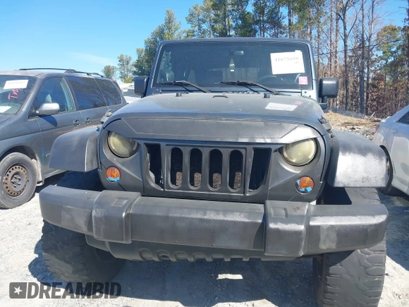 2008 Jeep Wrangler Unlimited X with VIN 1J4GB39138L589300, listed as a IAAI auction lot 41671690 with Not Provided miles and . Bid and sale history available at DreamBid. Image 12.