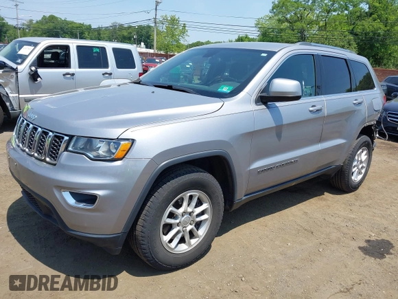 2018 Jeep Grand Cherokee Upland z VIN 1C4RJFAG4JC504649, wystawiony jako IAAI lot #42412066 z przebiegiem 36 729 mil mil oraz . Historia ofert i sprzedaży dostępna na DreamBid. Obrazek 19.