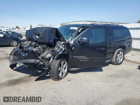 2013 Chevrolet Suburban LT z VIN 1GNSCJE0XDR128947, wystawiony jako Copart lot #50385365 z przebiegiem Nie podano mil oraz Szkoda całkowita • Salvage title. Historia ofert i sprzedaży dostępna na DreamBid. Obrazek 1.
