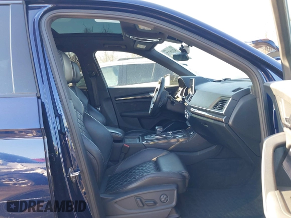 2020 Audi SQ5 Premium Plus with VIN WA1B4AFY6L2016349, listed as a IAAI auction lot 41318772 with 42,124 mi miles and . Bid and sale history available at DreamBid. Image 5.