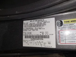 2010 Ford Fusion SEL with VIN 3FAHP0CGXAR272036, listed as a IAAI auction lot 41734766 with 200,992 mi miles. Bid and sale history available at carsss.com. Image 9.