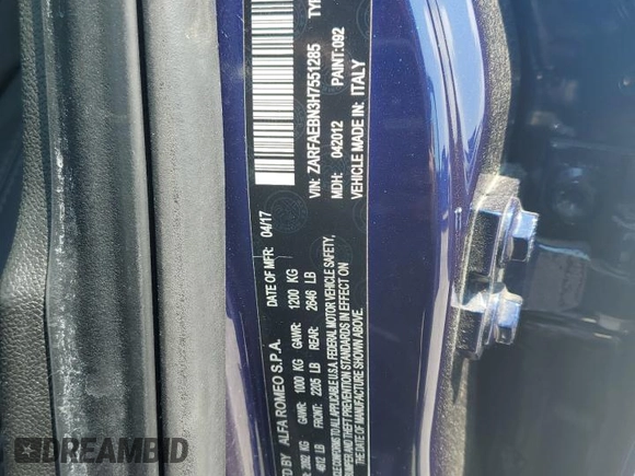 2017 Alfa Romeo Giulia z VIN ZARFAEBN3H7551285, wystawiony jako Copart lot #60861475 z przebiegiem 30 158 mil mil oraz Szkoda całkowita • Salvage title. Historia ofert i sprzedaży dostępna na DreamBid. Obrazek 12.