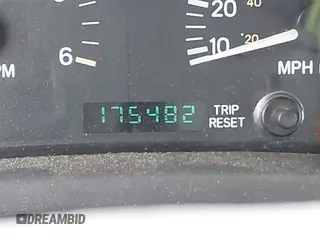 1998 Jeep Cherokee Sport with VIN 1J4FT68SXWL245626, listed as a IAAI auction lot 41630946 with 190,000 mi miles. Bid and sale history available at carsss.com. Image 12.