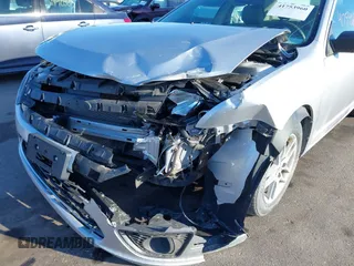 2012 Ford Fusion S with VIN 3FAHP0GA1CR150898, listed as a IAAI auction lot 41753960 with 52,427 mi miles. Bid and sale history available at carsss.com. Image 6.