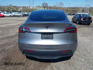 2024 Tesla Model Y Long Range with VIN 7SAYGDEE2RA311261, listed as a IAAI auction lot 41534010 with Not Provided miles and . Bid and sale history available at DreamBid. Image 17.