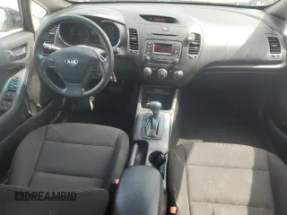 2016 Kia Forte LX z VIN KNAFK4A68G5543007, wystawiony jako Copart lot #56018925 z przebiegiem 102 047 mil mil oraz Nie do naprawy • Non repairable. Historia ofert i sprzedaży dostępna na DreamBid. Obrazek 8.