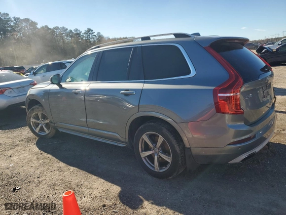2016 Volvo XC90 T5 Momentum with VIN YV4102KKXG1054972, listed as a Copart auction lot 84627104 with 128,322 mi miles and Salvage Title. Bid and sale history available at carsss.com. Image 2.