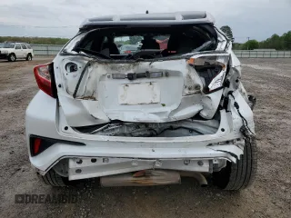 2022 Toyota C-HR XLE z VIN JTNKHMBX8N1130642, wystawiony jako Copart lot #52050795 z przebiegiem 56 789 mil mil oraz Szkody całkowita. Historia ofert i sprzedaży dostępna na DreamBid. Obrazek 6.