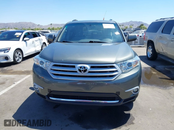 2012 Toyota Highlander with VIN 5TDBK3EHXCS130906, listed as a IAAI auction lot 42228273 with 89,749 mi miles and . Bid and sale history available at DreamBid. Image 12.