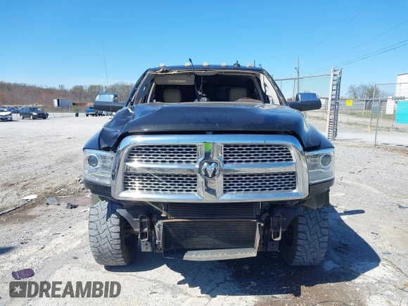 2018 Ram 2500 Laramie with VIN 3C6UR5NL5JG315081, listed as a IAAI auction lot 41858055 with 181,169 mi miles. Bid and sale history available at carsss.com. Image 12.