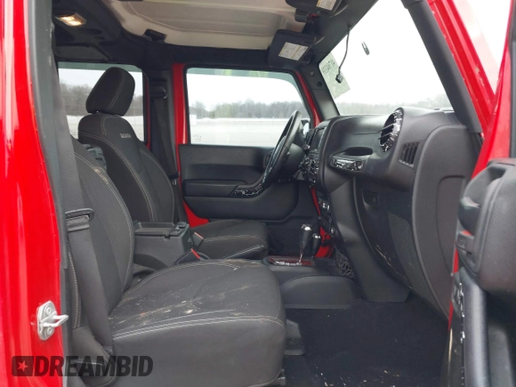 2017 Jeep Wrangler Unlimited 75th Anniversary z VIN 1C4BJWEG6HL575731, wystawiony jako IAAI lot #41704339 z przebiegiem 73 742 mil mil oraz . Historia ofert i sprzedaży dostępna na DreamBid. Obrazek 5.