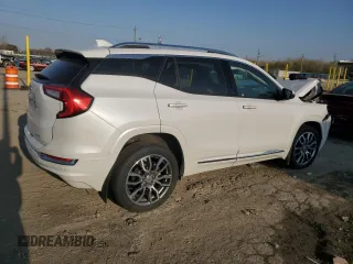 2024 GMC Terrain Denali z VIN 3GKALXEG7RL400510, wystawiony jako Copart lot #53283645 z przebiegiem 4 870 mil mil oraz Szkoda całkowita • Salvage title. Historia ofert i sprzedaży dostępna na DreamBid. Obrazek 3.