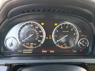 2010 BMW 7 Series 750Li with VIN WBAKB8C58ACY63182, listed as a Copart auction lot 87037964 with 83,484 mi miles and Salvage title. Bid and sale history available at DreamBid. Image 9.
