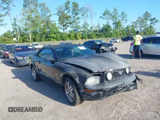 2006 Ford Mustang GT Deluxe with VIN 1ZVFT85H365115375, listed as a IAAI auction lot 42744169 with 328,050 mi miles and . Bid and sale history available at DreamBid. Image 1.