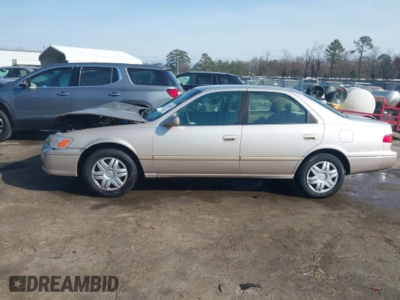 2001 Toyota Camry CE with VIN 4T1BG22K71U027796, listed as a IAAI auction lot 41749025 with 167,917 mi miles and . Bid and sale history available at DreamBid. Image 14.